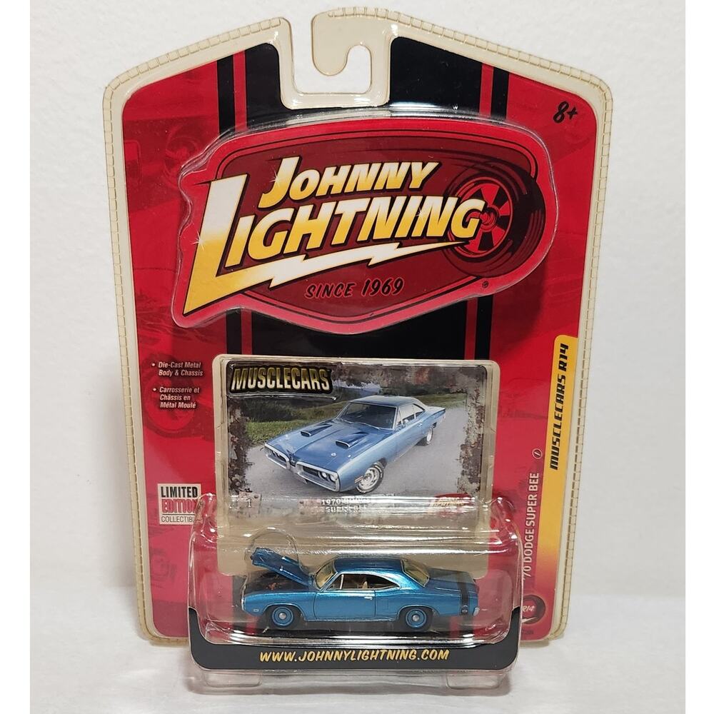 Johnny Lightning '70 Dodge Super Bee R14 Limited Edition With Blue Wheels New